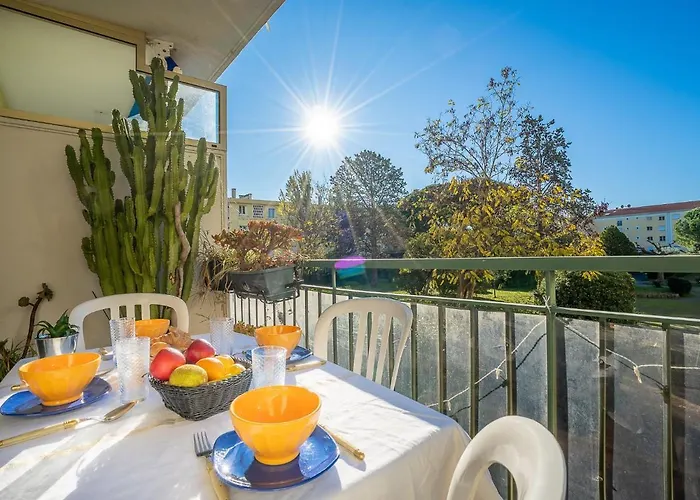 Apartment Le Grand Parc By Interhome